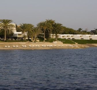 Almyra Hotel strand